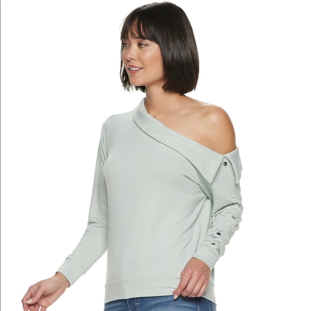 Jennifer Lopez gray asymmetrical sweatshirt